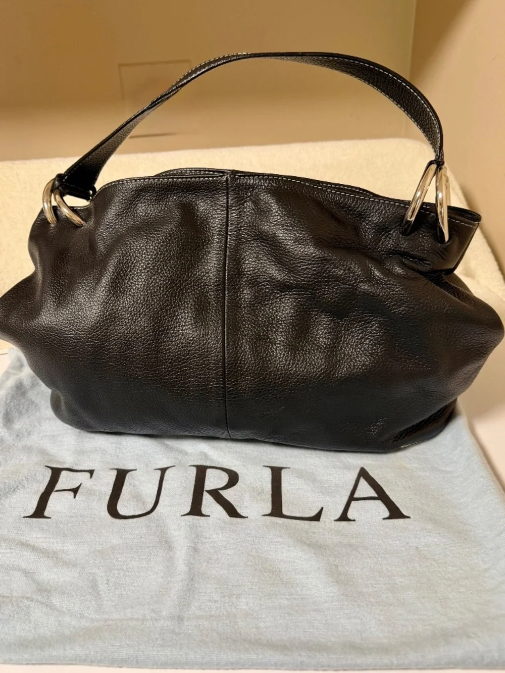 Furla Hobo Bag Black Pebbled Leather - Picture 3 of 6